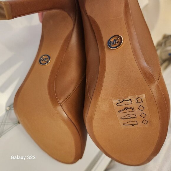 Michael Kors Leather " Lawson Open Toe" Heeled Sandals. NIB. Size Various - Picture 8 of 11